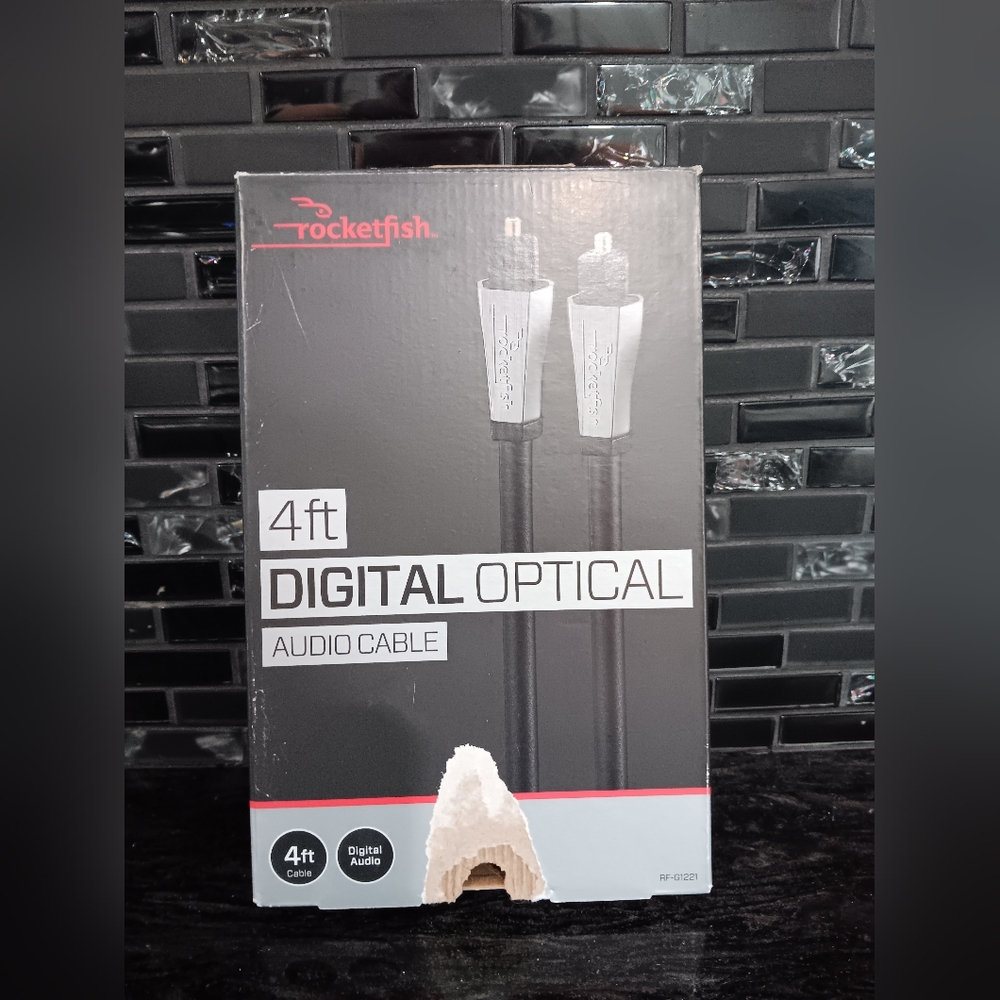 Rocketfish 4ft Digital Optical Audio Cable